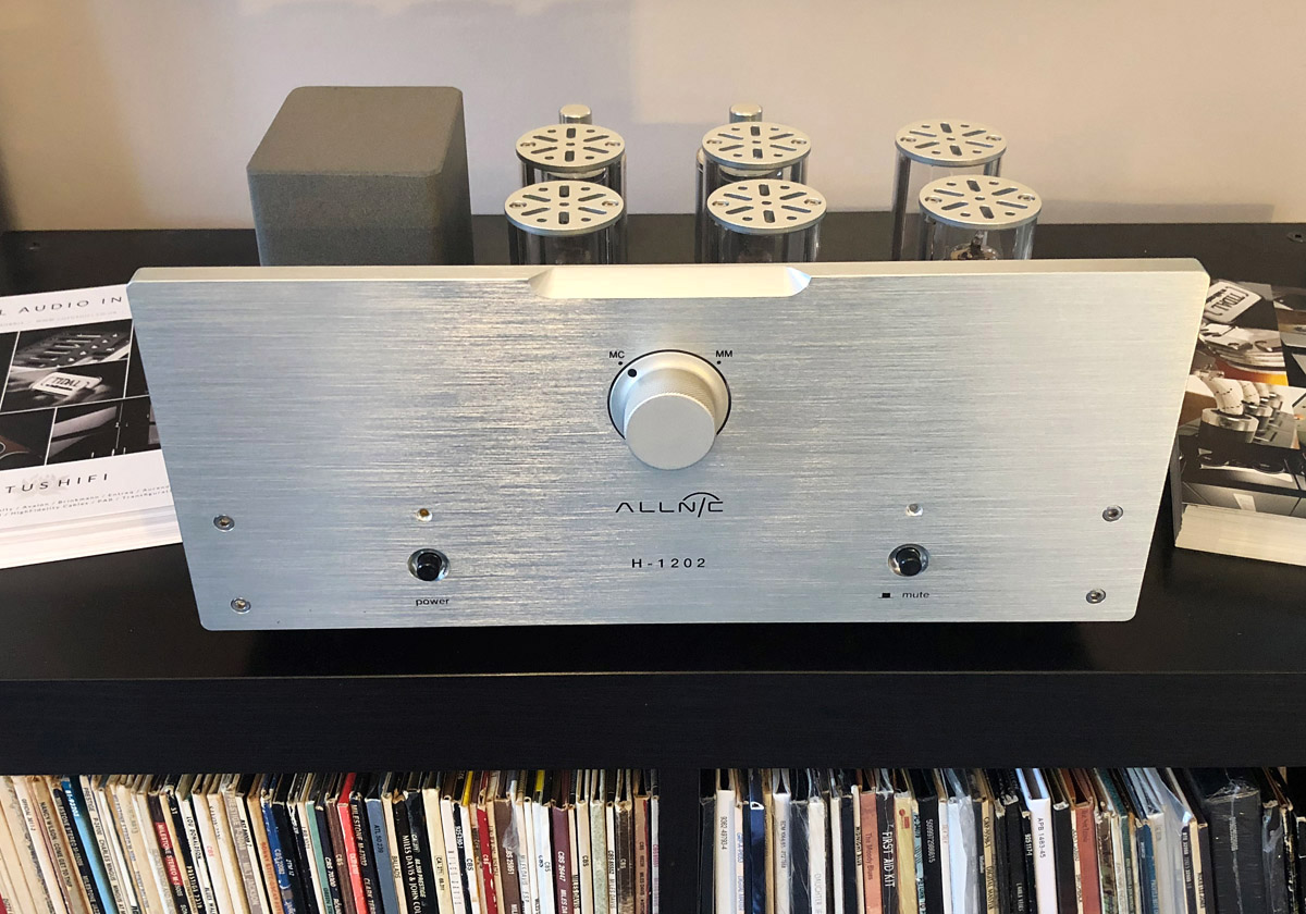 Allnic-H1202-@-Lotus-Hifi-6.jpg