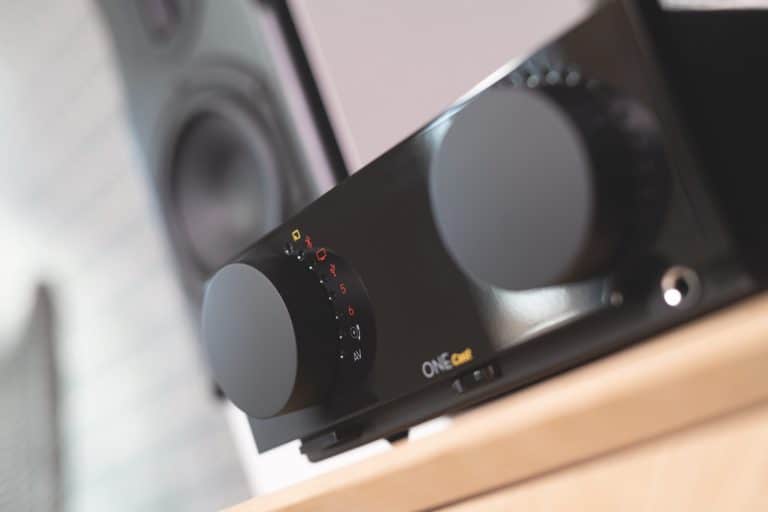 1603164113136363.jpg cyrus_one_lifestyle-768x512.jpg