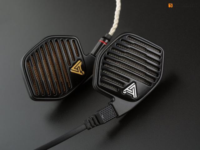 1604647864359960.jpg Eged1s9VCbQ5Bx.jpg