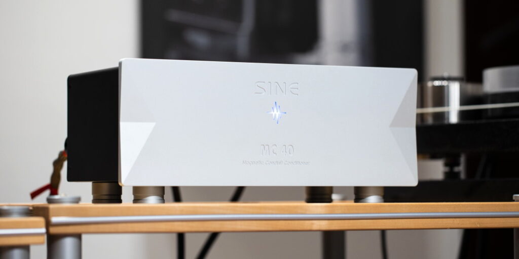 sine_mc40_002sss-1024x512 (1).jpg